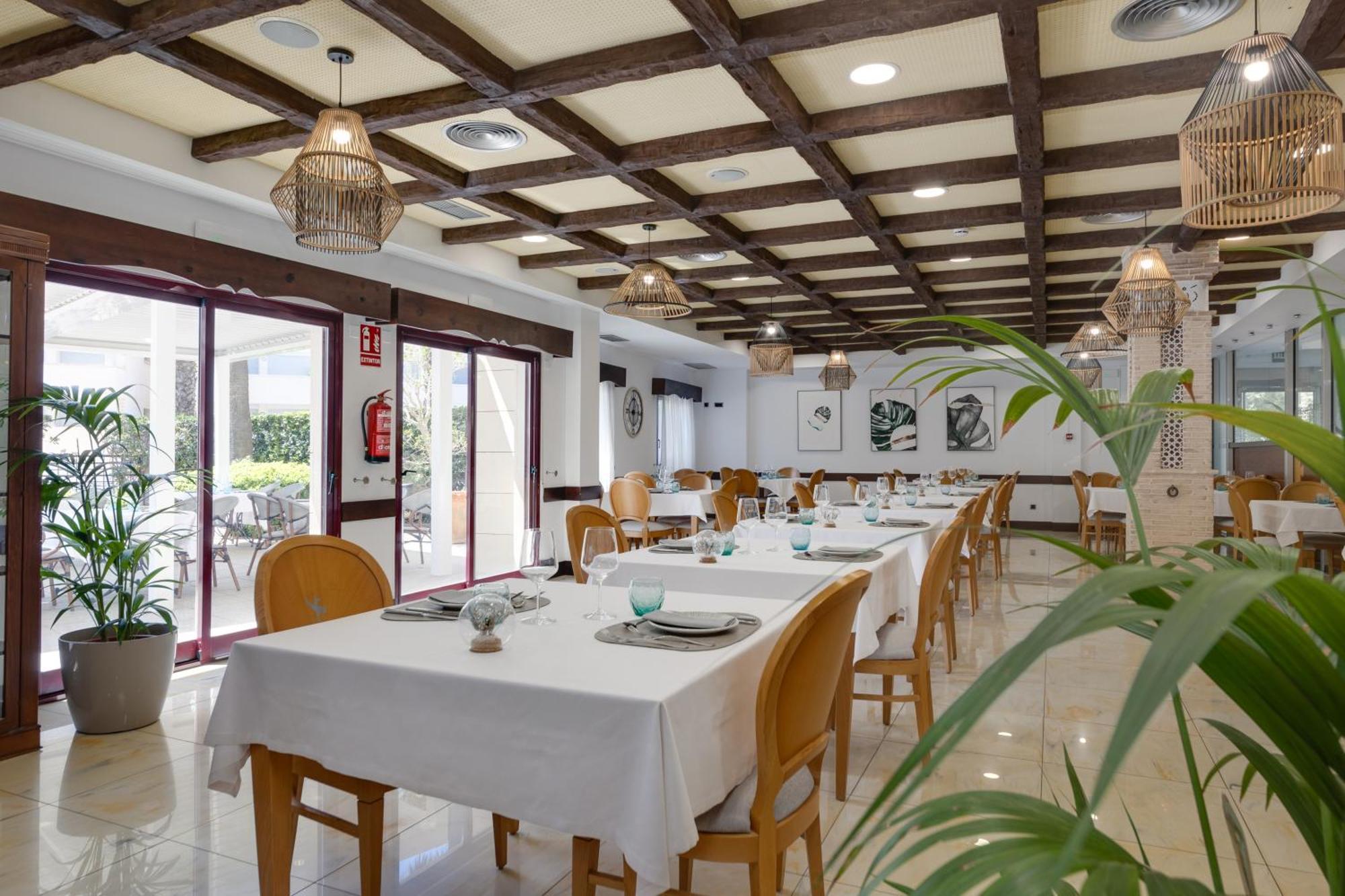 Daniya Denia Spa & Business 4* Buitenkant foto