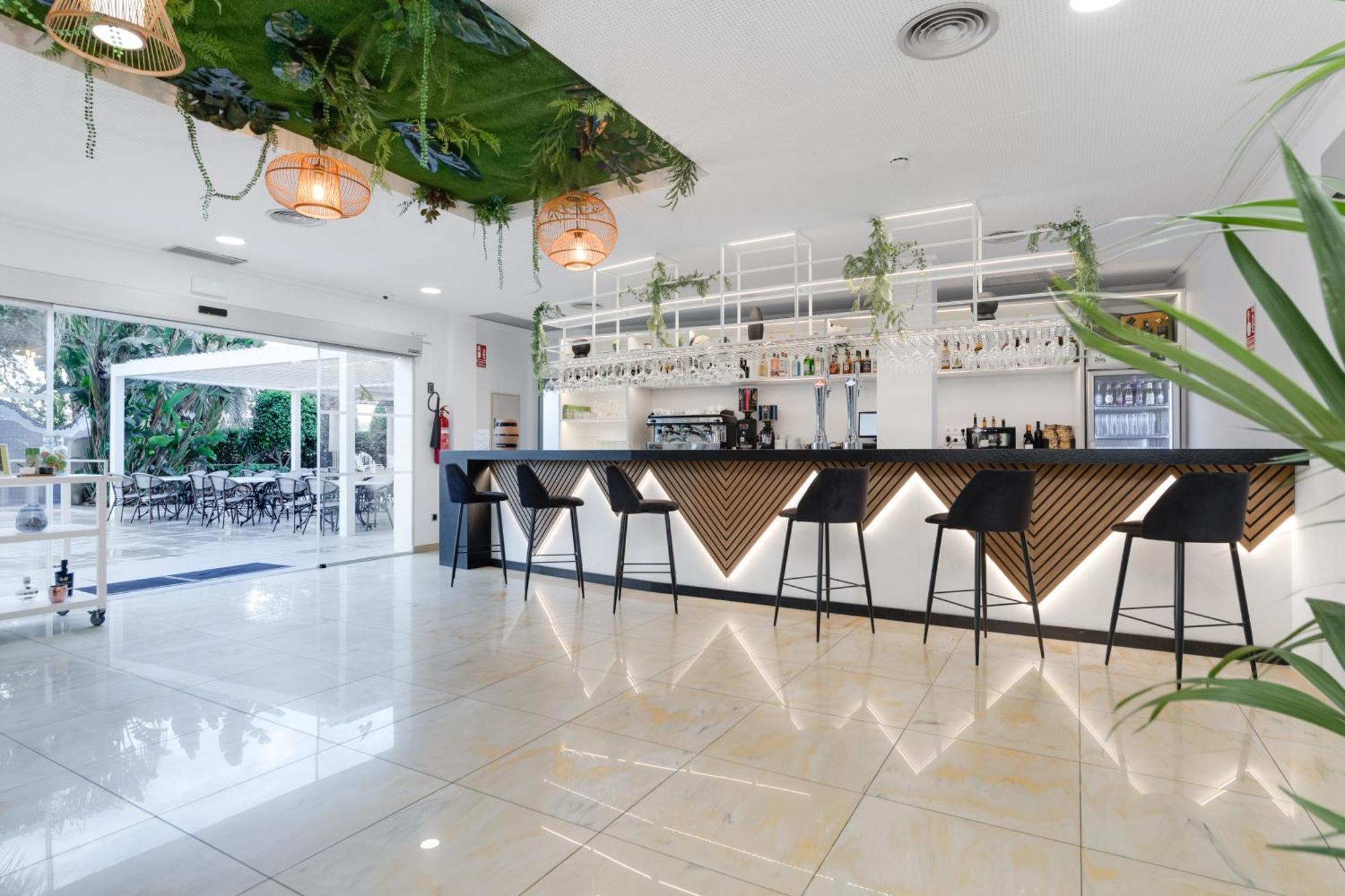 Daniya Denia Spa & Business 4* Buitenkant foto