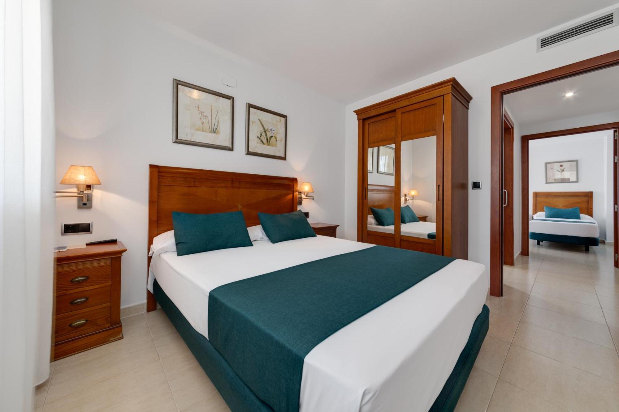 Daniya Denia Spa & Business 4* Buitenkant foto