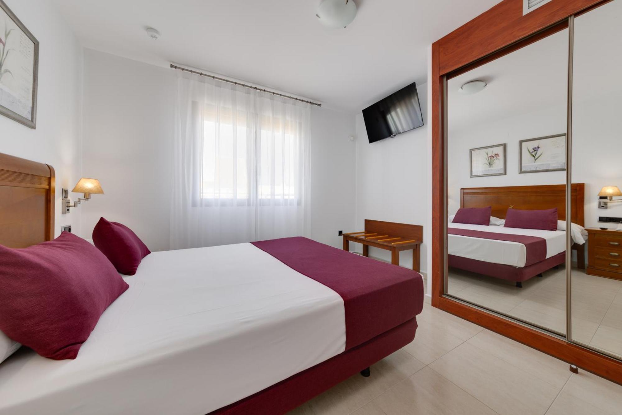 Daniya Denia Spa & Business 4* Buitenkant foto