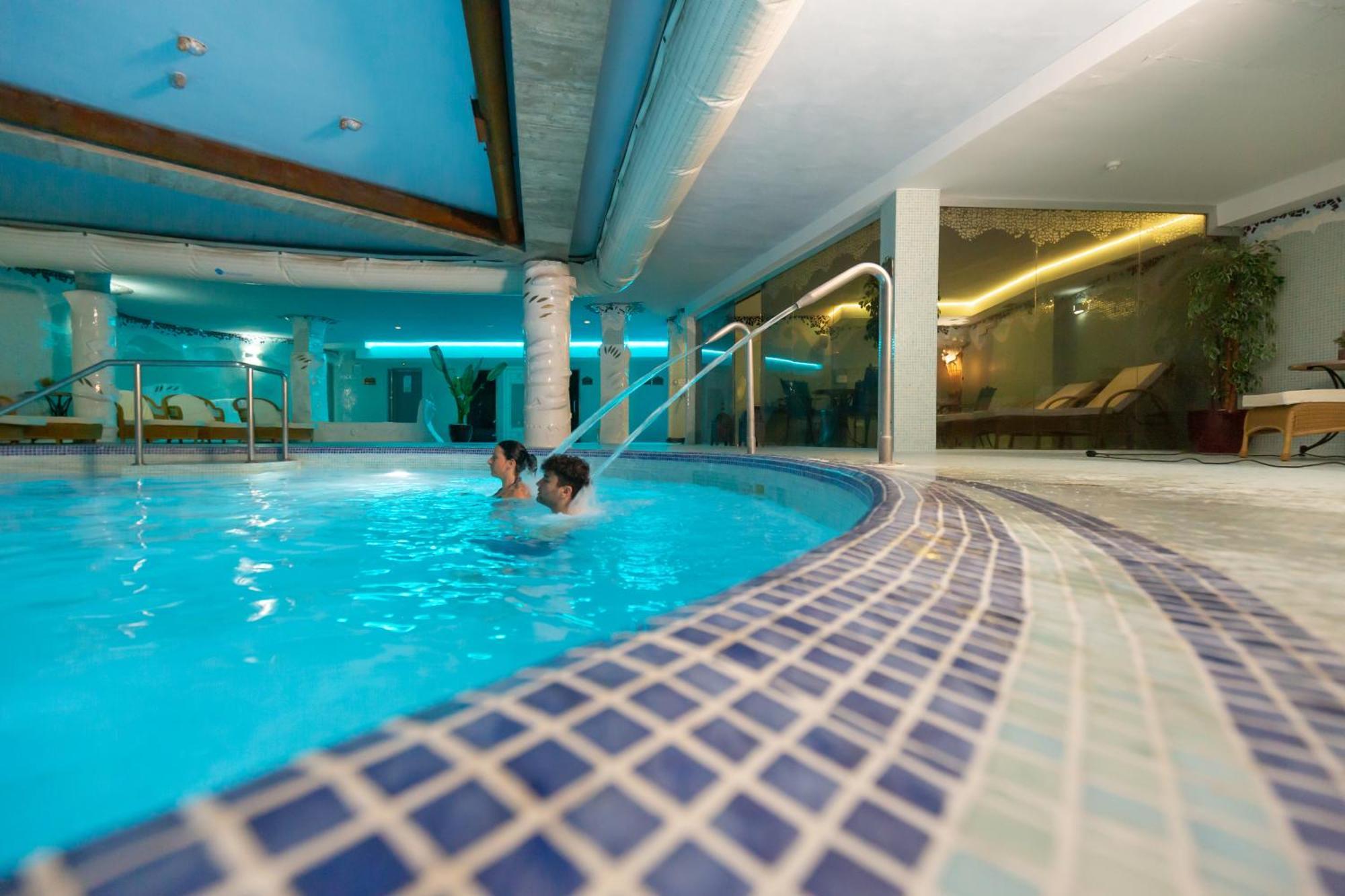 Daniya Denia Spa & Business 4* Buitenkant foto